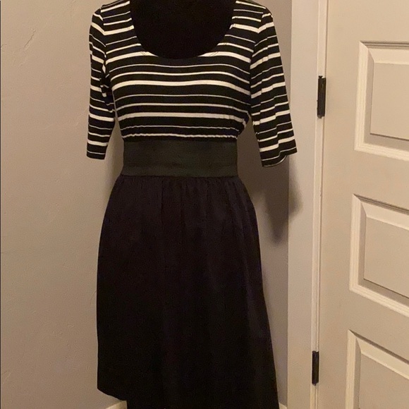 RB Collection Dress - Picture 1 of 5